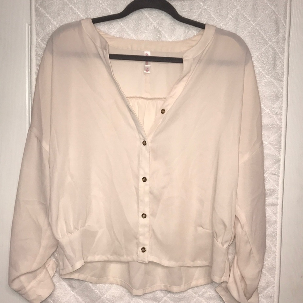 •Xhilaration• flowy buttoned down top.